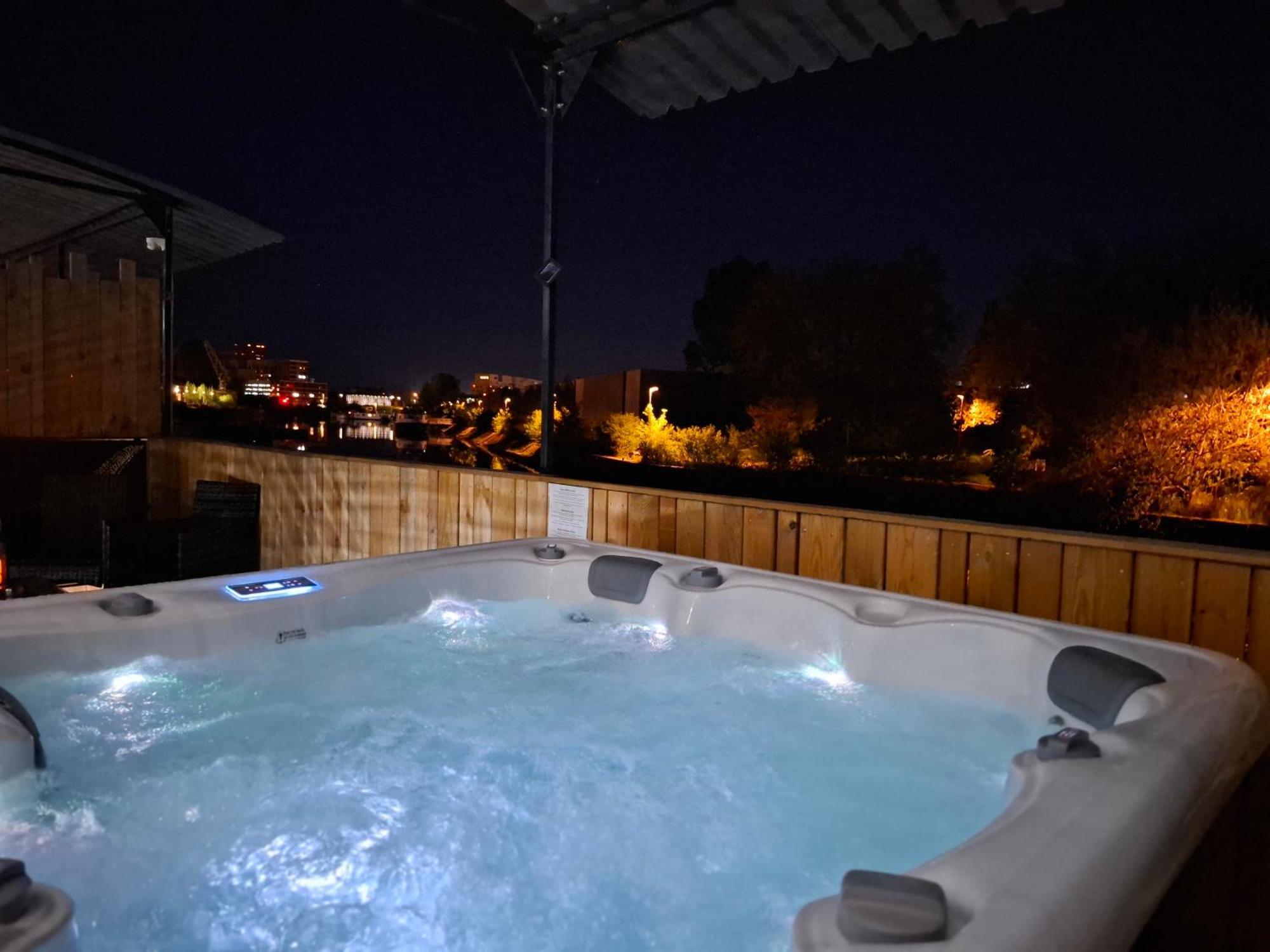 La Peniche De Fabrice Avec Jacuzzi Privatif Apartment Strasbourg Bagian luar foto