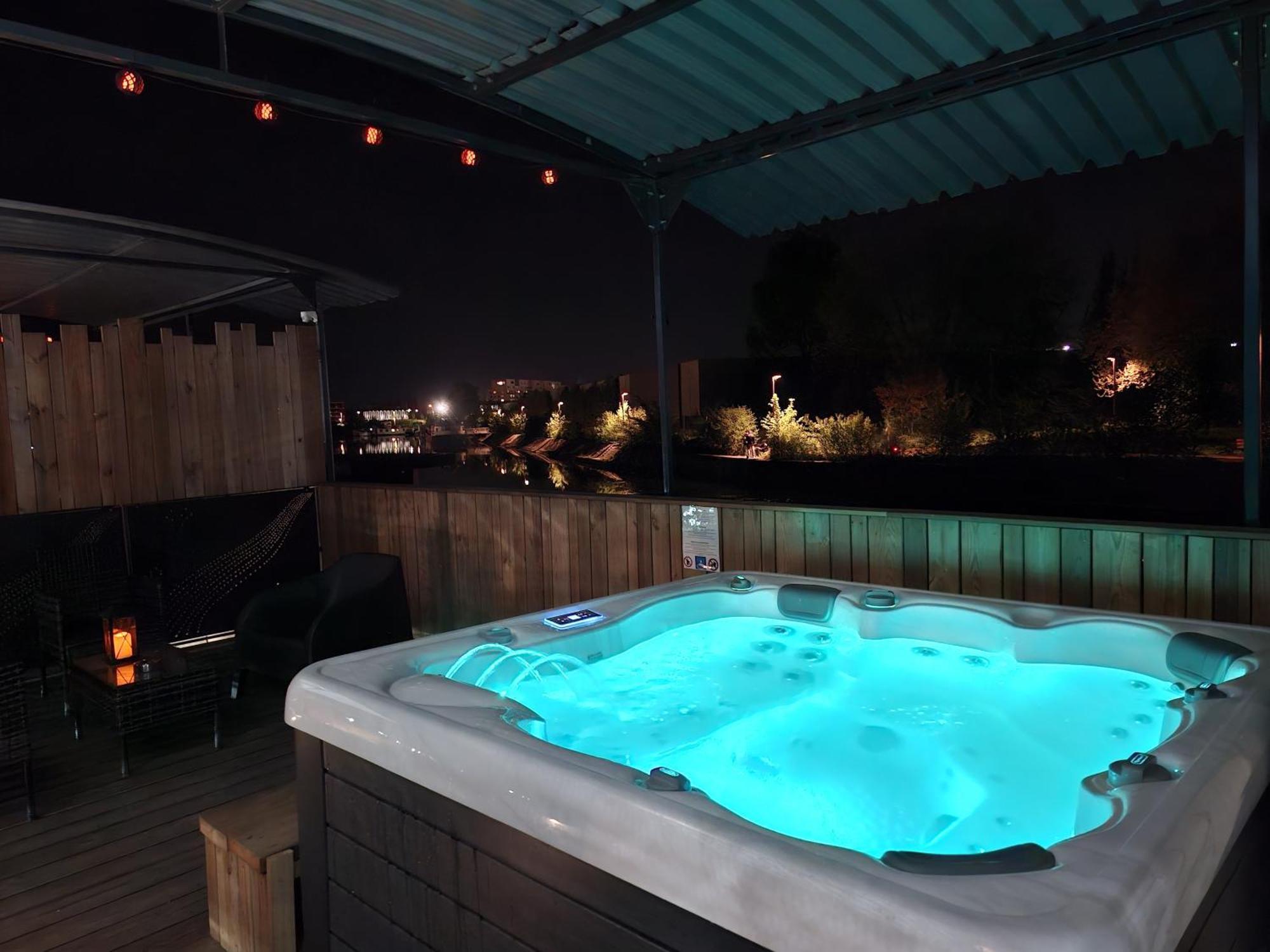 La Peniche De Fabrice Avec Jacuzzi Privatif Apartment Strasbourg Bagian luar foto